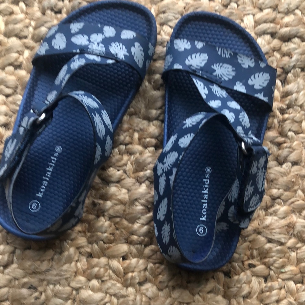 Boys sandals